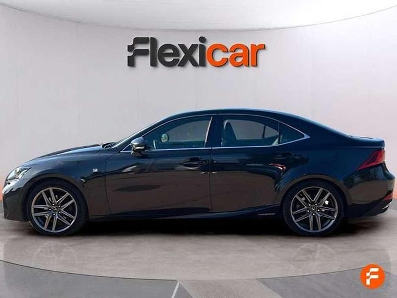 Usado Lexus IS300h 223 CV (164 kW) 2017 Negro Berlina