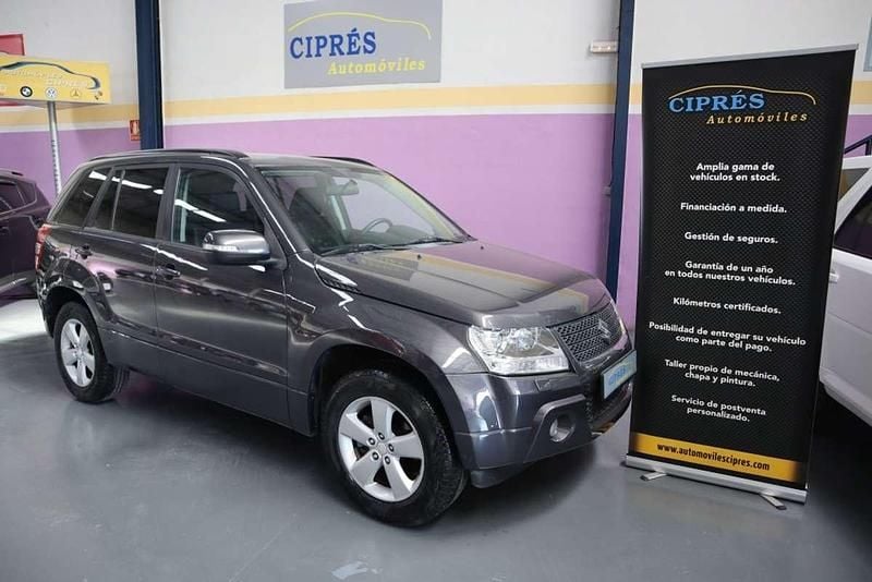 Usado Suzuki Grand Vitara 129 CV (94 kW) 2013 Gris SUV