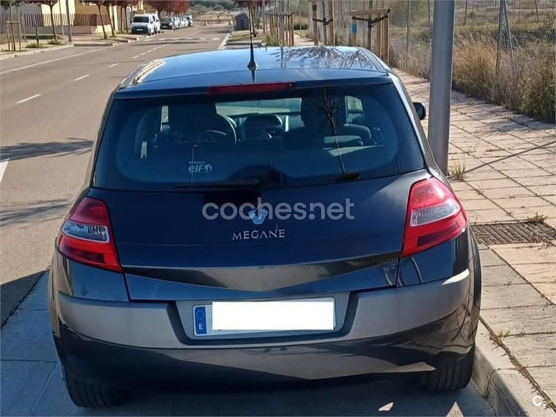 Usado Renault Mégane II Dynamique 110 CV (80 kW) 2007 Negro Berlina