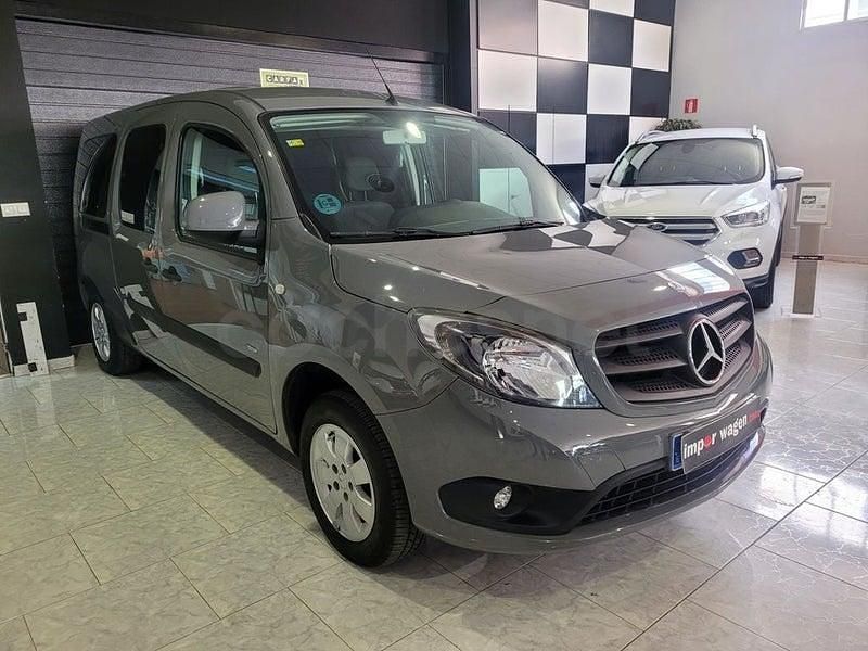 Usado Mercedes Citan 111 110 CV (80 kW) 2017 Gris / plata Familiar