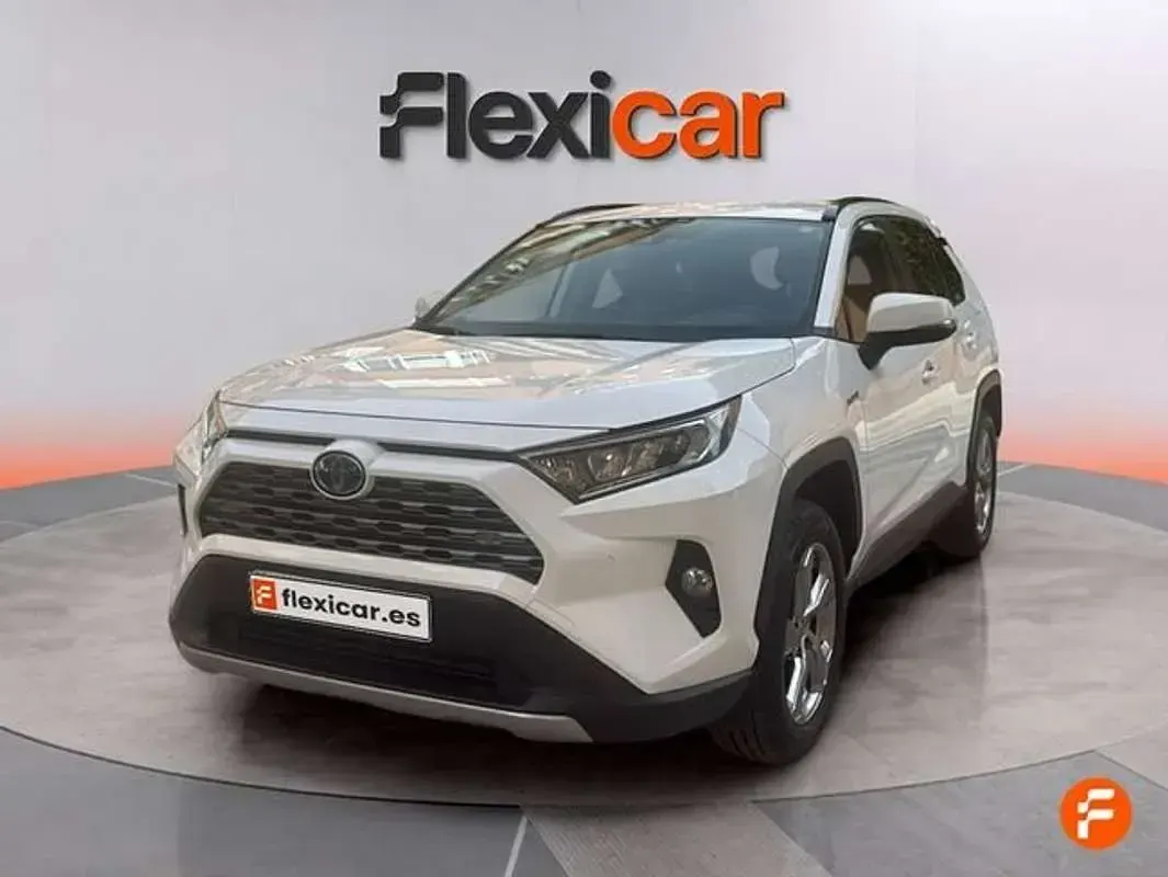 Usado Toyota RAV4 Hybrid Advance 218 CV (160 kW) 2021 Blanco SUV