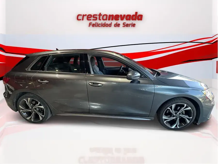 Usado Audi A3 Sportback S-Line 150 CV (110 kW) 2024 Gris / plata Utilitario