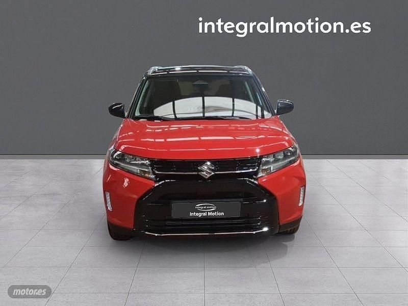 Usado Suzuki Vitara 110 CV (80 kW) 2025 Rojo SUV