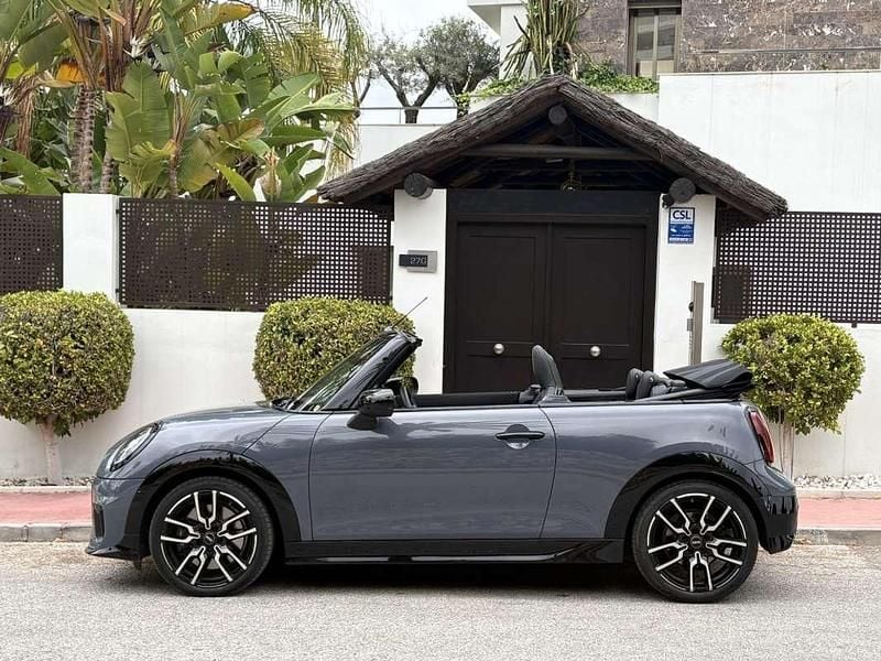 Usado Mini John Cooper Works Cabriolet 204 CV (150 kW) 2025 Gris Descapotable