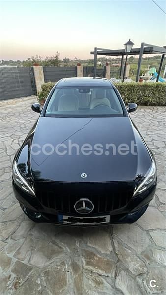 Usado Mercedes C200 150 CV (110 kW) 2018 Negro Familiar
