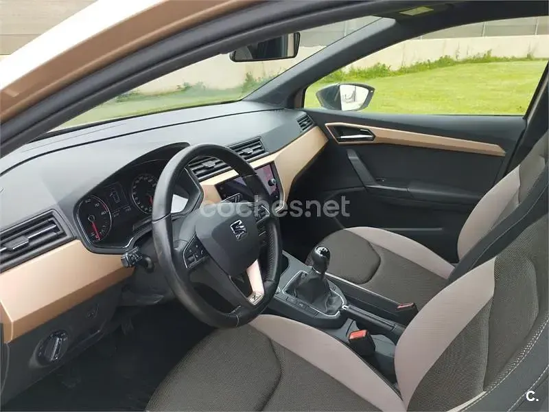 Usado Seat Ibiza Style 75 CV (55 kW) 2017 Marrón Berlina
