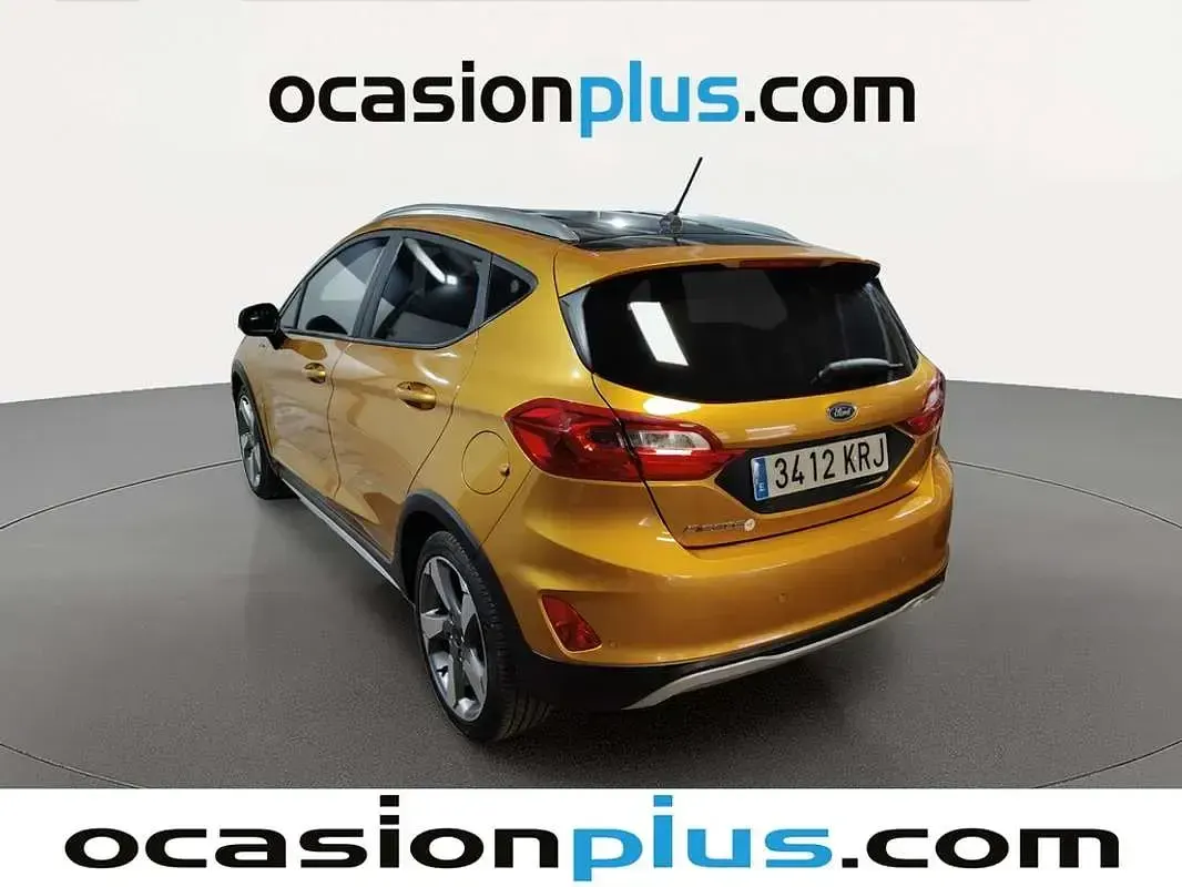 Usado Ford Fiesta Active 125 CV (91 kW) 2018 Amarillo Utilitario