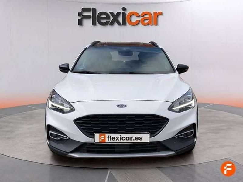 Usado Ford Focus Active 125 CV (91 kW) 2019 Blanco Familiar