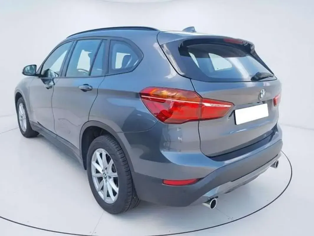 Usado BMW X1 150 CV (110 kW) 2020 Gris SUV