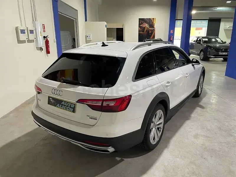 Usado Audi A4 Allroad 190 CV (139 kW) 2021 Blanco Familiar