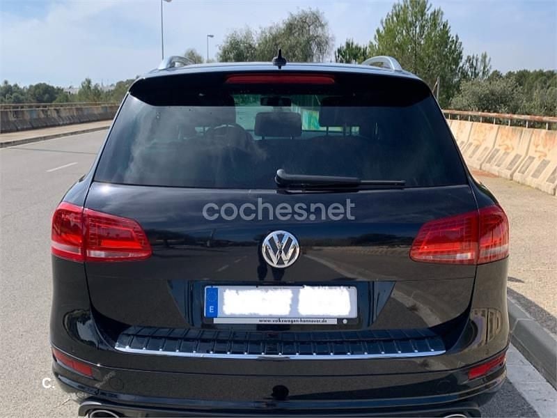 Usado VW Touareg R-line 245 CV (180 kW) 2013 Negro SUV