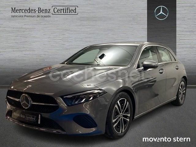 Gris / plata Usado 2024 Mercedes A180 Berlina | 29.600 € (Buen precio) - Imagen 1/3