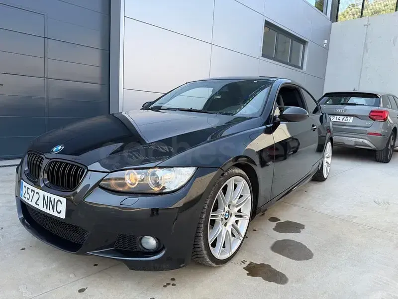 Usado BMW 320 177 CV (130 kW) 2009 Negro Coupe