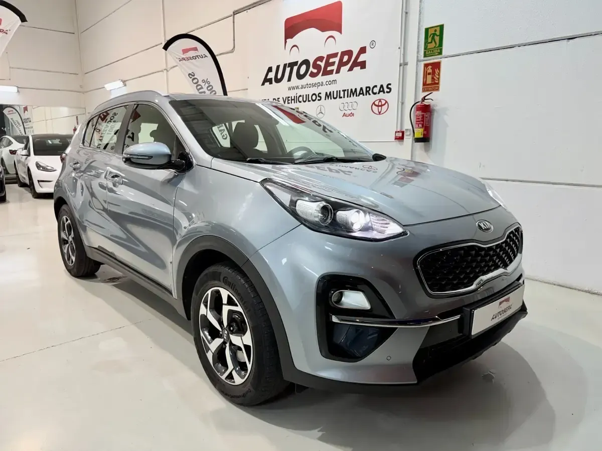 Usado Kia Sportage 136 CV (100 kW) 2019 Gris SUV
