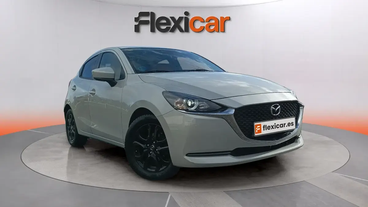 Usado Mazda 2 90 HP (66 kW) 2020 Sedan