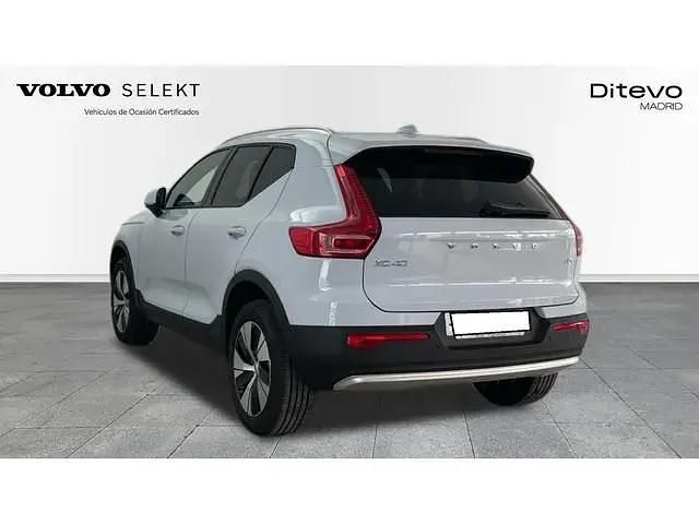 Usado Volvo XC40 Core 163 CV (119 kW) 2025 Azul SUV