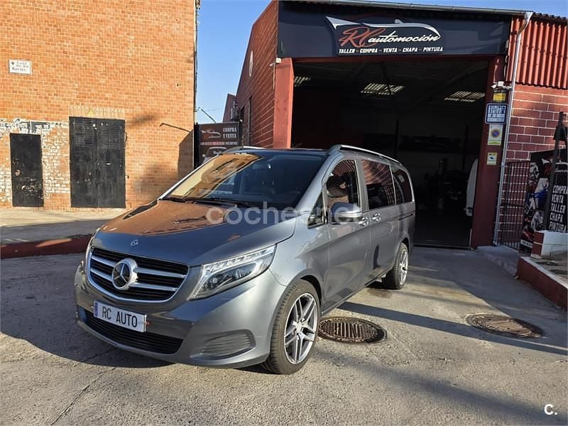 Gris / plata Usado 2017 Mercedes V220 Avantgarde Monovolumen | 28.999 € (Precio justo) - Imagen 1/4