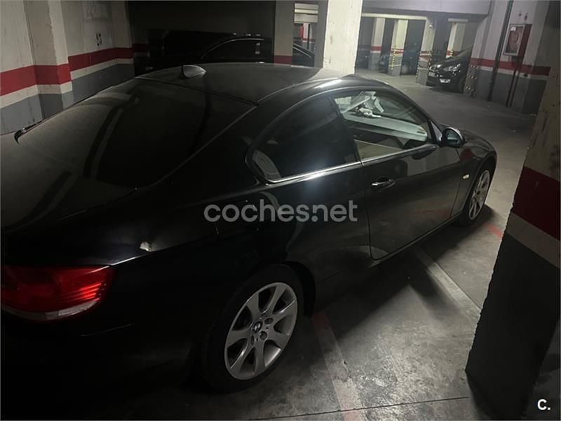 Usado BMW 320 177 CV (130 kW) 2008 Negro Coupe