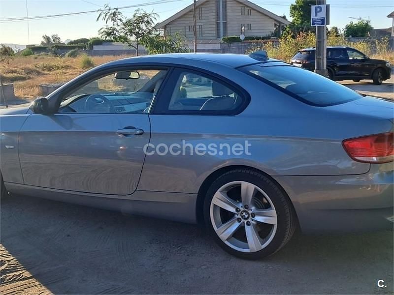Käytetty BMW 320 177 HP (130 kW) 2009 Vihreä Coupe - kaksiovinen