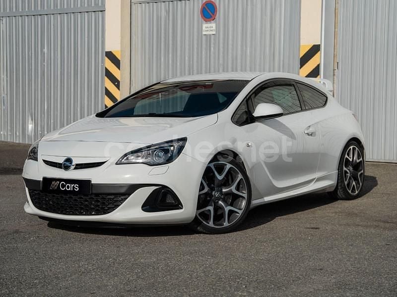 Blanco Usado 2018 Opel Astra GTC OPC Berlina | 23.900 € - Imagen 1/4