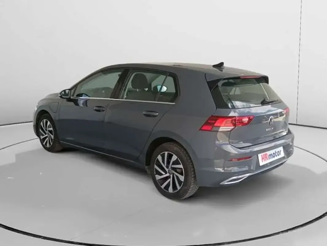 Usado VW Golf VIII 204 CV (150 kW) 2022 Gris Utilitario