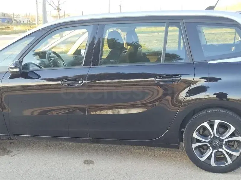 Usado Citroën C4 SpaceTourer Origins 130 CV (95 kW) 2019 Negro Monovolumen