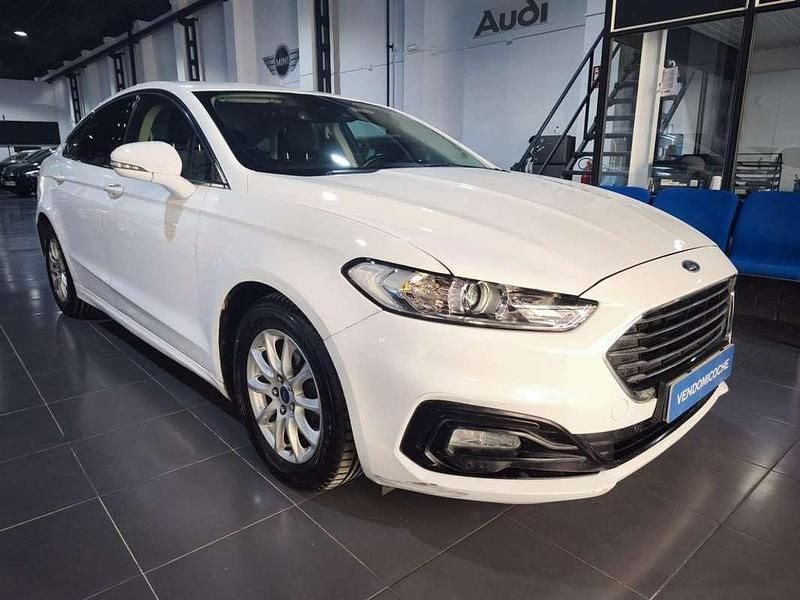 Usado Ford Mondeo Titanium 150 CV (110 kW) 2020 Blanco Berlina