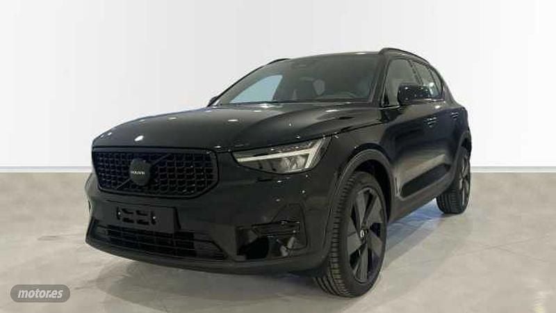 Negro Nuevo 2025 Volvo XC40 Plus SUV | 42.900 € (Un poco caro) - Imagen 1/3
