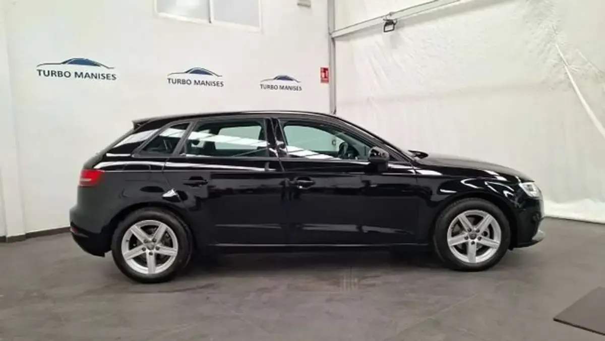 Usado Audi A3 Sportback Premium 116 CV (85 kW) 2020 Negro Utilitario
