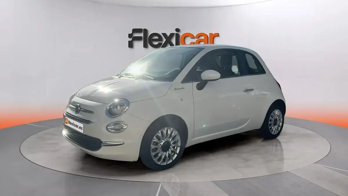 Usado Fiat 500 Dolcevita 70 CV (51 kW) 2023 Blanco Berlina