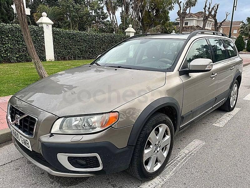 Usado Volvo XC70 Summum 285 CV (209 kW) 2009 Marrón Familiar