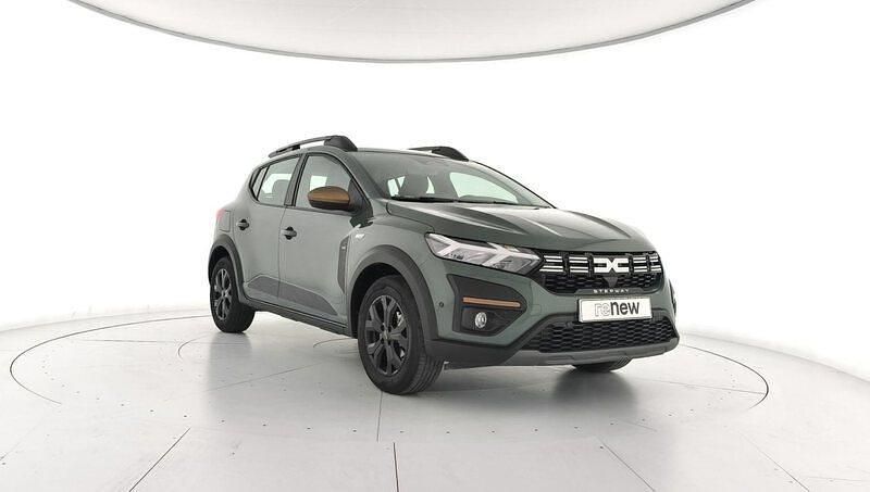 Usado Dacia Sandero Extreme 100 CV (73 kW) 2025 Verde Berlina