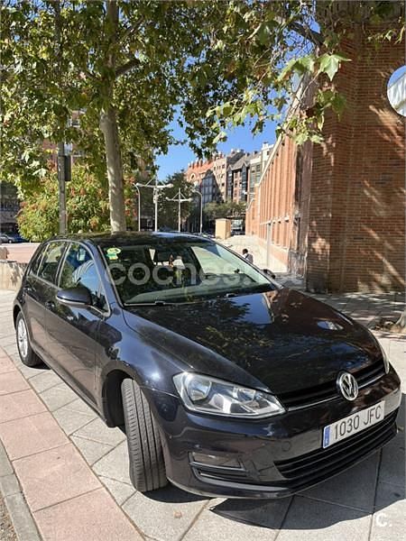 Usado VW Golf VII Advance 116 CV (85 kW) 2016 Negro Berlina