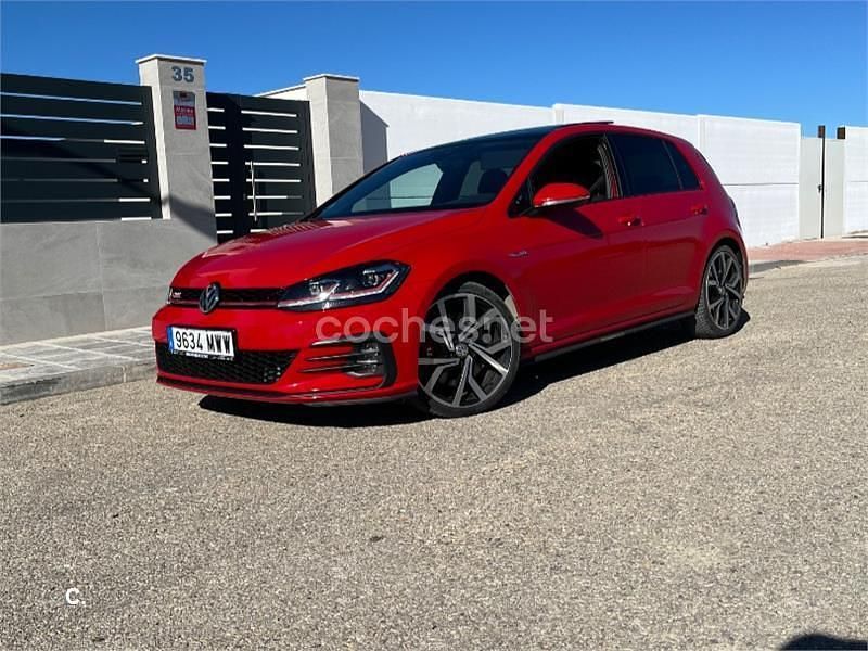 Usado VW Golf VII GTI 245 CV (180 kW) 2019 Rojo Berlina
