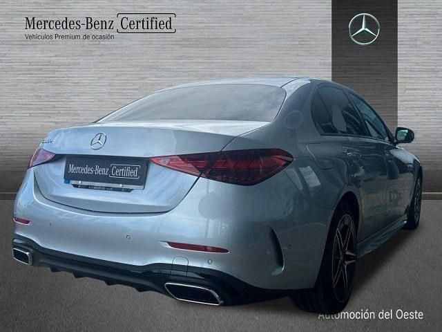 Usado Mercedes C300e AMG line 313 CV (230 kW) 2024 Plata hightech Berlina