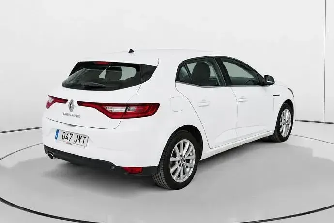Usado Renault Mégane Zen 110 CV (80 kW) 2017