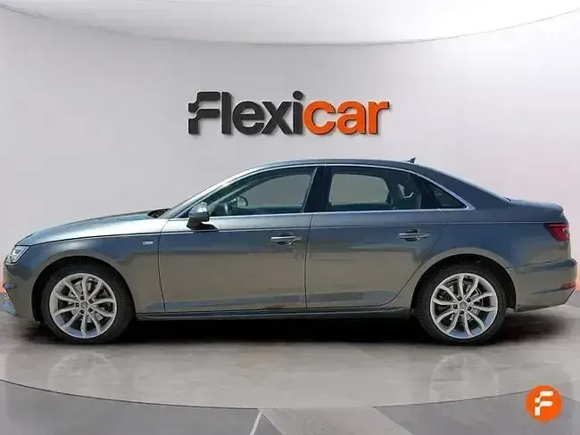 Usado Audi A4 Advanced Plus 150 CV (110 kW) 2019 Gris / plata Berlina