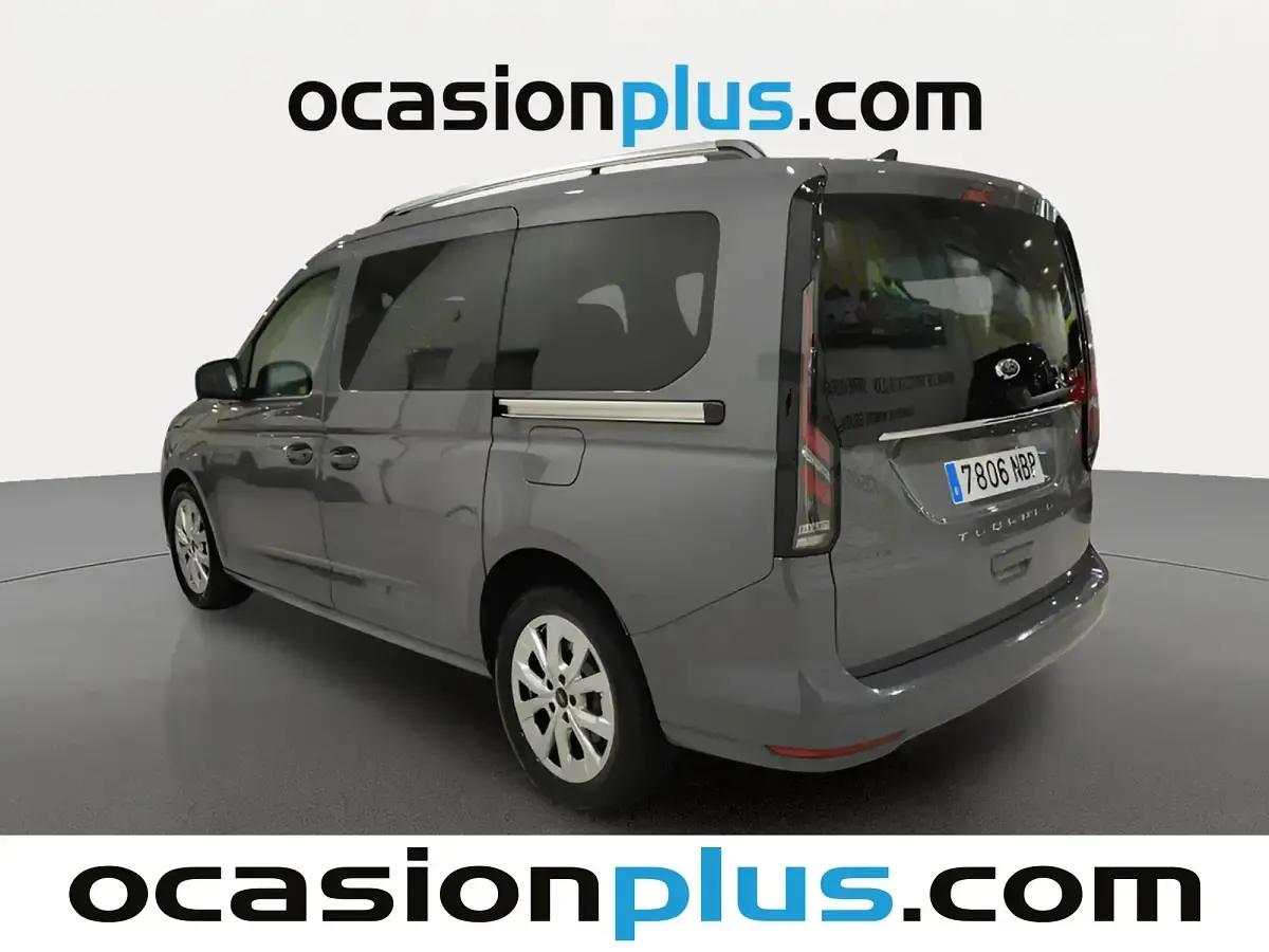 Usado Ford Tourneo Connect Titanium 122 CV (89 kW) 2025 Gris Monovolumen