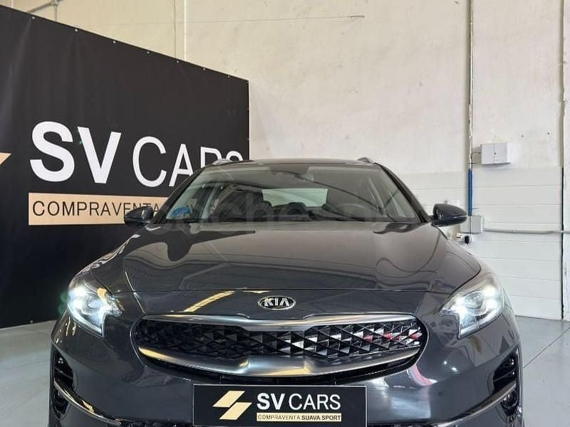 Usado Kia XCeed 141 CV (103 kW) 2021 Gris / plata SUV
