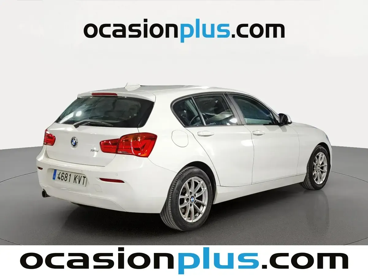 Begagnad BMW 116 109 HK (80 kW) 2019 Vit Halvkombi