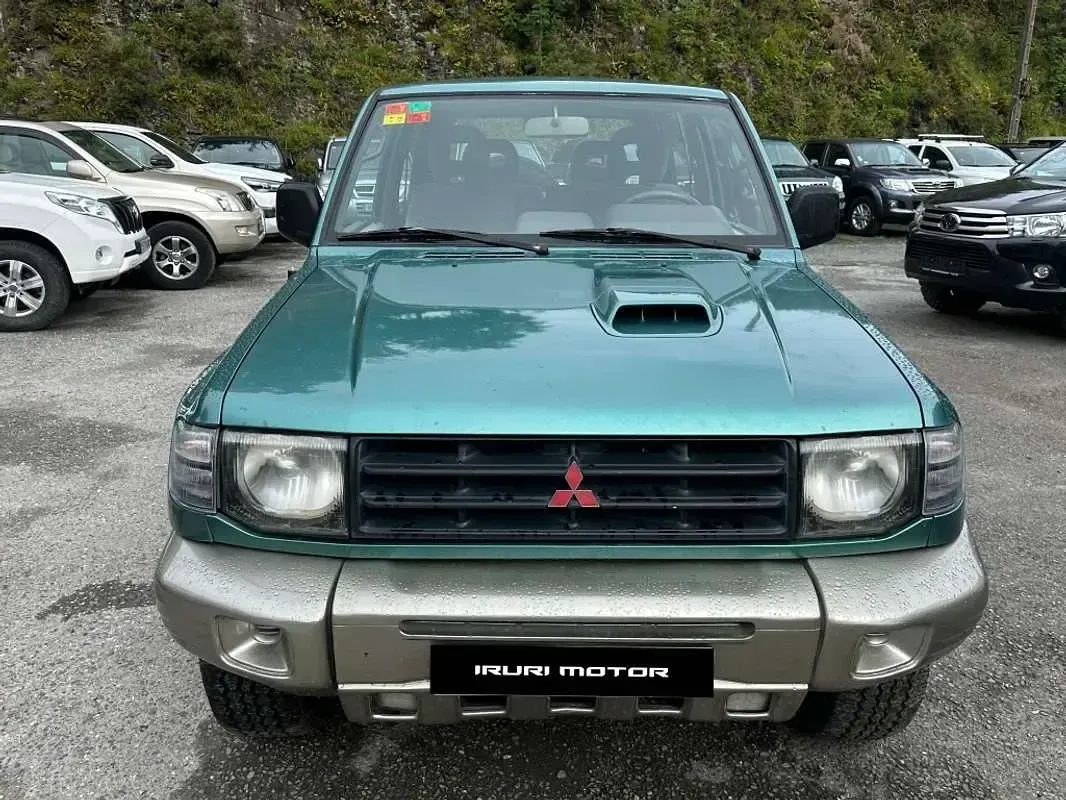 Usado Mitsubishi Montero 125 CV (91 kW) 1998 Verde SUV