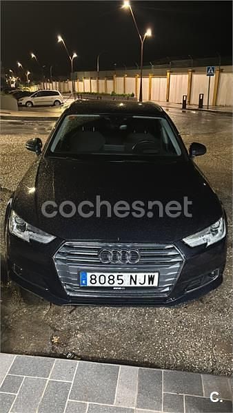 Usado Audi A4 Design 190 CV (139 kW) 2018 Negro Familiar