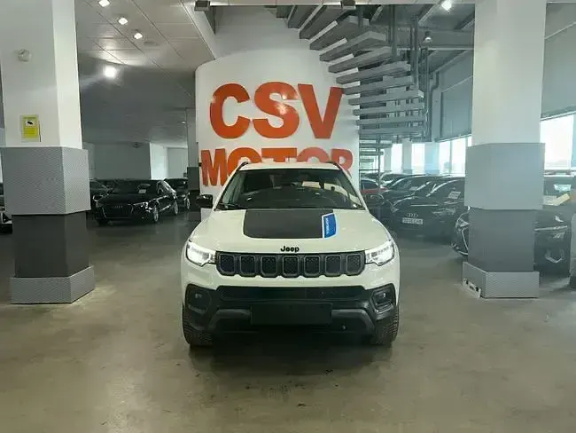 Usado Jeep Compass Trailhawk 241 CV (177 kW) 2023 Blanco SUV