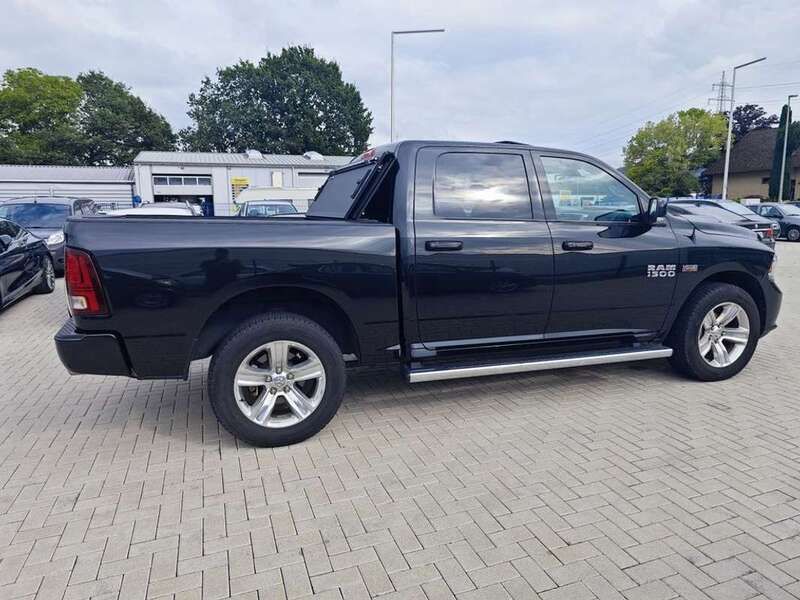 Usado Dodge Ram 401 CV (294 kW) 2018 Negro Pickup/Camioneta