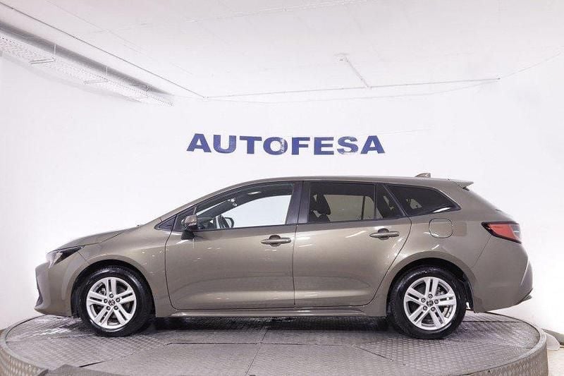 Usado Toyota Corolla Sport 122 CV (89 kW) 2022 Marrón Familiar