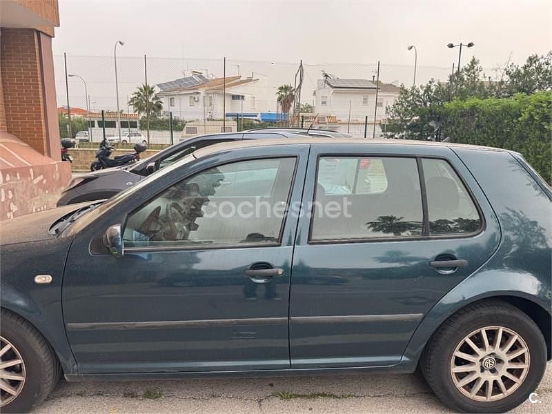 Usado VW Golf IV Conceptline 100 CV (73 kW) 2001 Verde Berlina