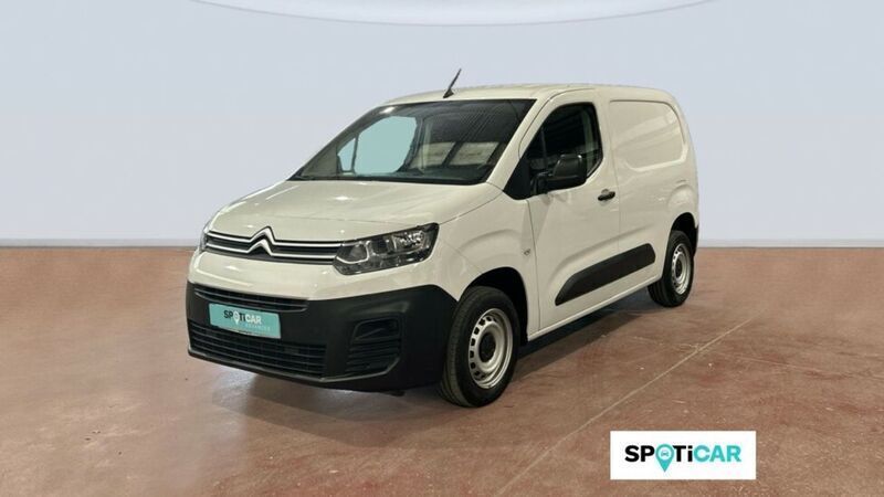 Usado Citroën Berlingo 102 CV (75 kW) 2023 Blanco Monovolumen
