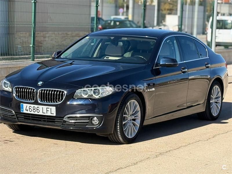 Usado BMW 520 Luxury Line 190 CV (139 kW) 2016 Azul Berlina