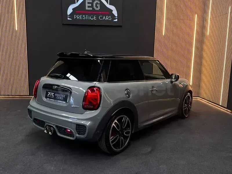 Usado Mini John Cooper Works 231 CV (169 kW) 2020 Gris / plata Utilitario