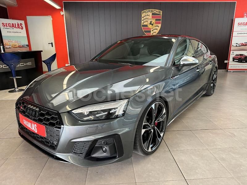 Gris / plata Usado 2020 Audi A5 Ambiente Berlina | 46.900 € (Un poco caro) - Imagen 1/4